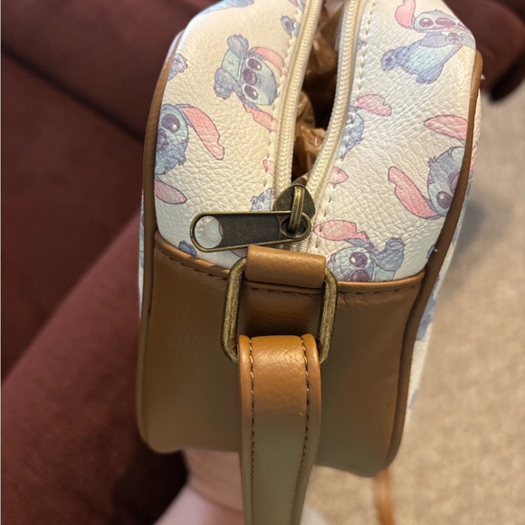 Disney Cream Crossbody Bag with Pastel Stitch Print - Picture 4 of 6